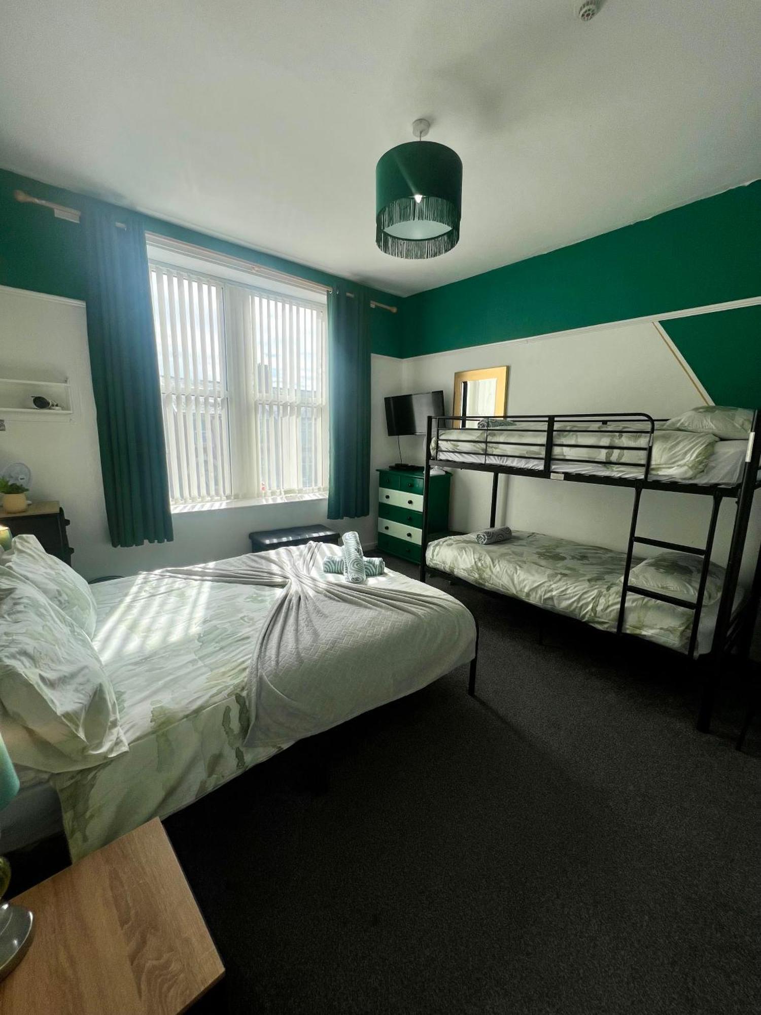 Emerald Pleasure Apartment *